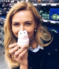 Rencontre Femme : Eva, 42 ans à Ukraine  Kyiv